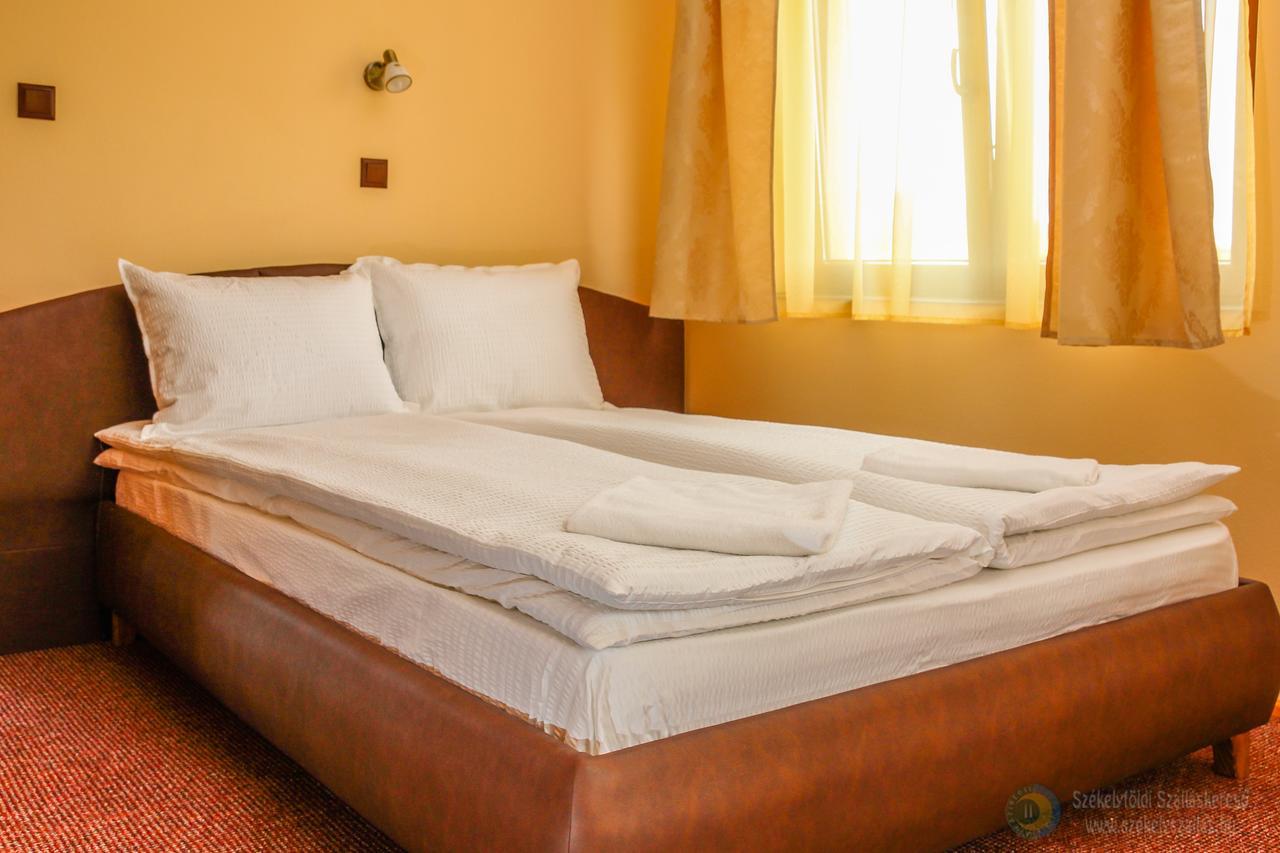 Apartamente Mano Apartmanok Praid Extérieur photo